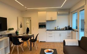 Appartement Köln in Bornheim-Sechtem, Nähe Phantasialand, Brühl, Köln, Bonn, DB-Anschluß, Messe-Köln, Business-Komfort